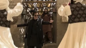 Dhurandhar tops Rs 300 crore, midnight shows fuel week-two