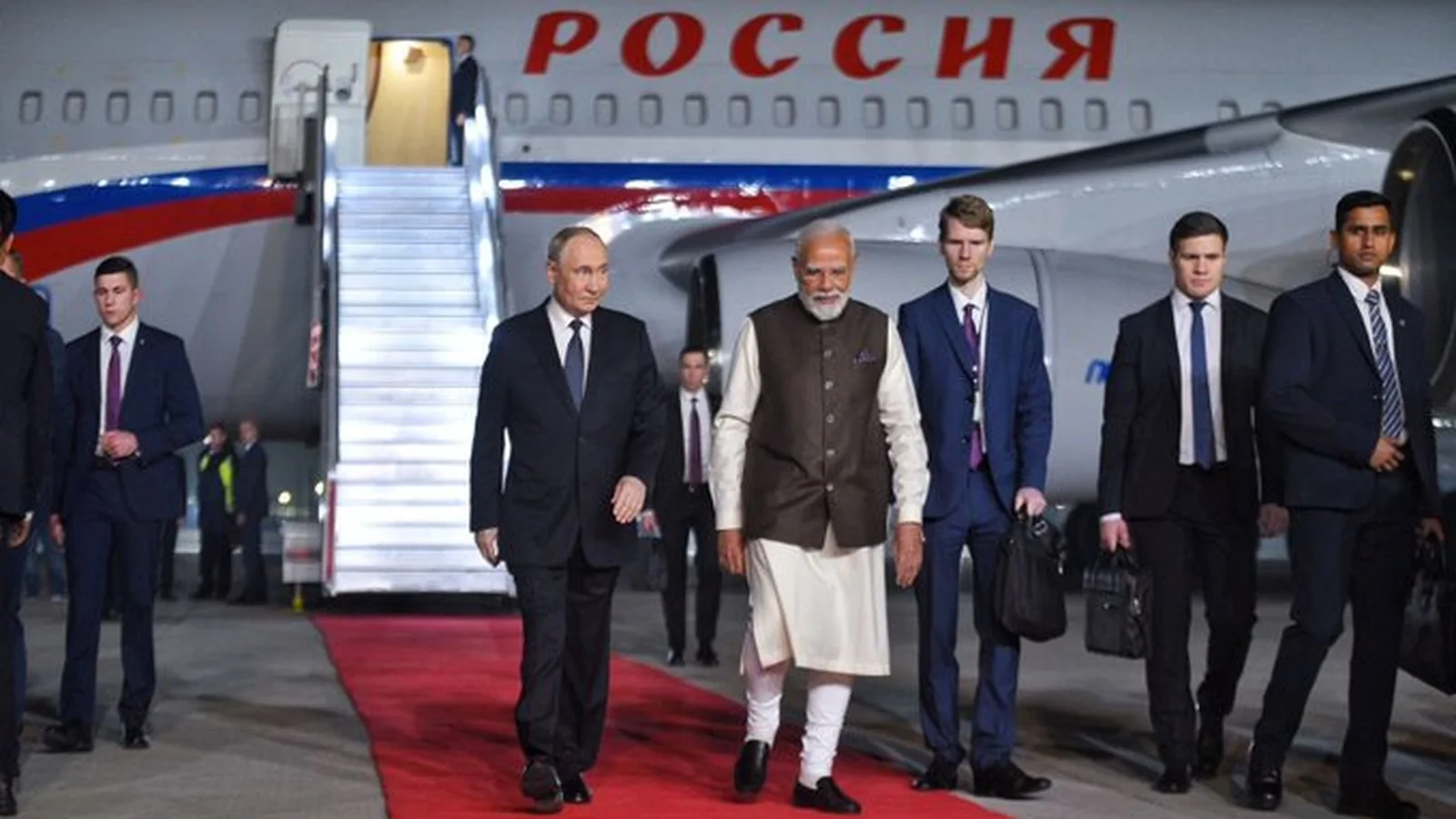 Putin & Modi Share Car From Delhi; Fortuner Ride Sets Tone