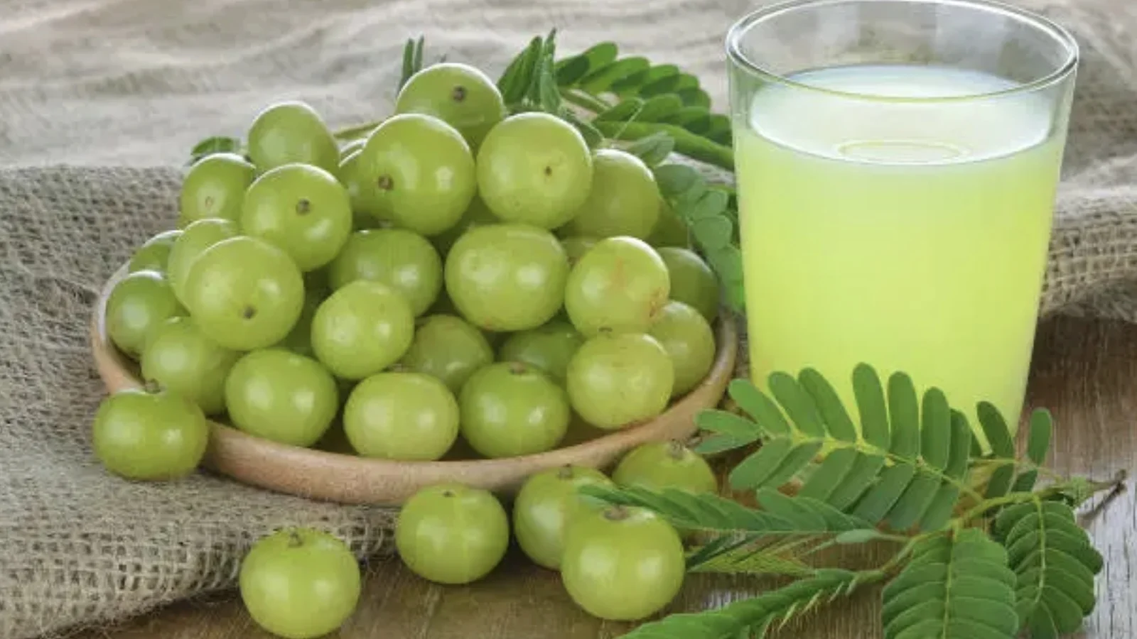 Why Amla Is a Superfruit: Nutrition, Benefits, and Daily Uses