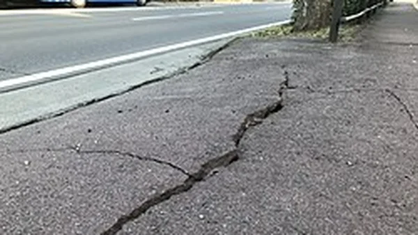 Magnitude 5.5 Earthquake Shakes Kolkata; Tremors Felt After Bangladesh Epicenter Quake