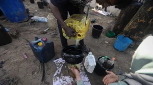 Gaza Crisis: Borders Closed, Fuel Running Short