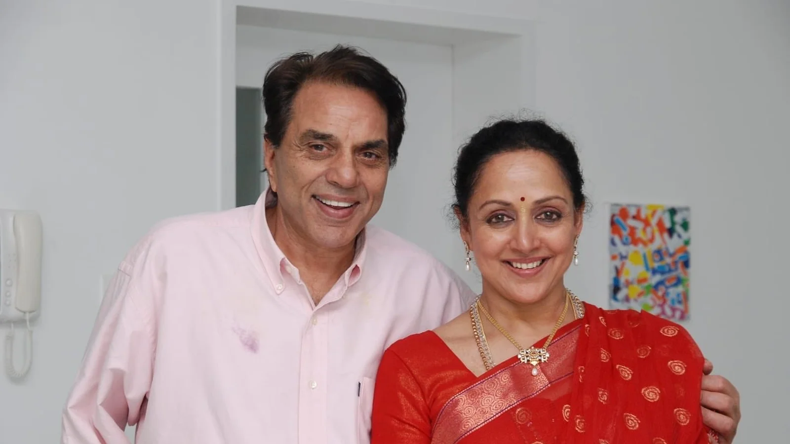 Hema Malini Criticizes Oscars for Dharmendra Omission
