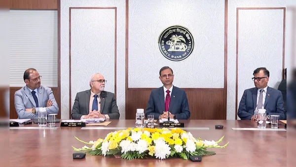 Middle East Conflict Poses Short-Term Risks but Long-Term Growth for India