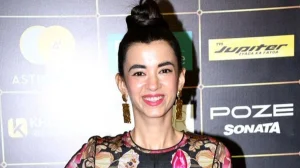 Saba Azad Hospitalised, Credits Hrithik Roshan's Support