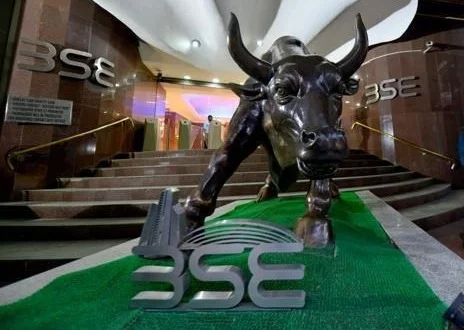 Sensex, Nifty fall as FPI selling, weak global cues weigh on sentiment