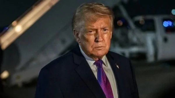 Trump Warns of Strikes on Iran&rsquo;s Kharg Island if Hormuz Blocked