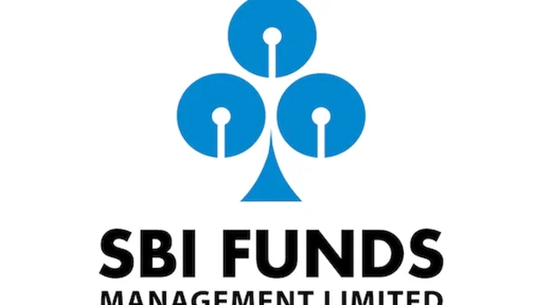 West Asia Conflict Poses Risks to India’s Remittances, Rupee and Fiscal Balance