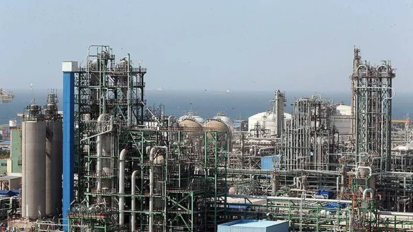 US Energy Agency Warns of Prolonged Fuel Price Surge Post-Hormuz Reopening