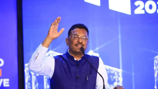 Maharashtra Plans Mandatory Marathi for Taxi and Auto Drivers by May 1