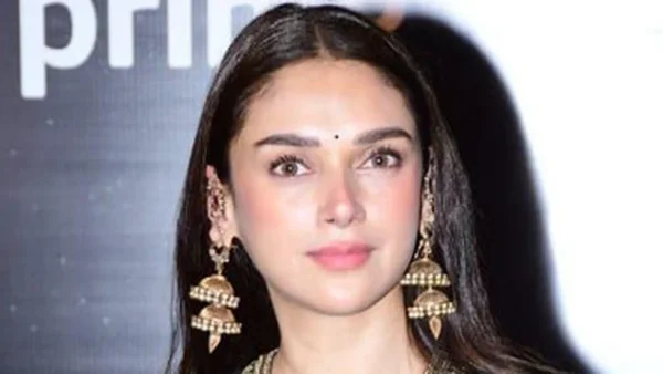 Aditi Rao Hydari on Her Cat-Like Face and Dog-Like Cats with Siddharth