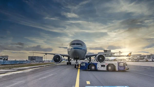 Indian Airlines Urge Oil Majors to Delay Jet Fuel Price Hikes Amid Conflict