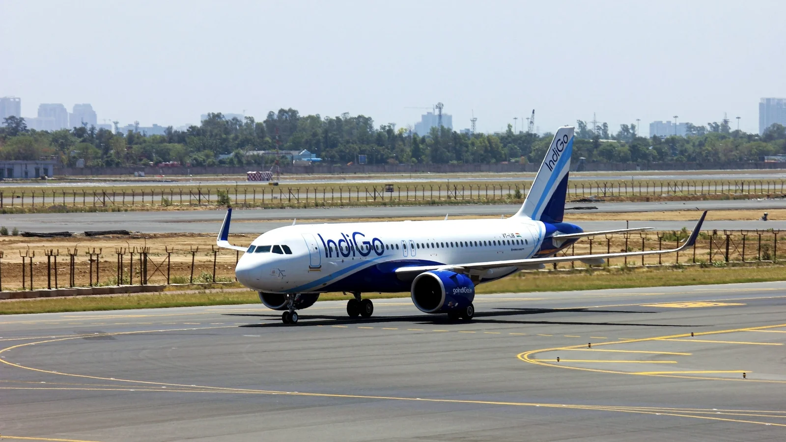 Indian Airlines Seek Postponement of Jet Fuel Price Hikes