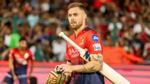 RCB's Phil Salt Flies to UK for Injury Scans
