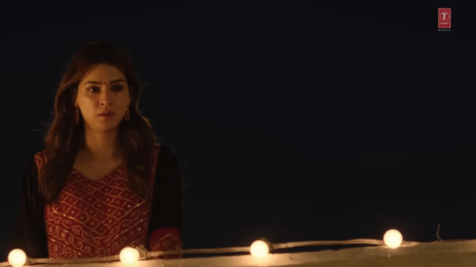 Tere Ishk Mein' Movie Review: A.R. Rahman soars, logic falls