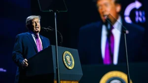 Trump to Raise EU Auto Tariffs to 25%