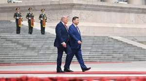 Trump and Xi tour Beijing's secret garden, discuss old trees