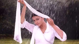 Aishwarya and Akshaye's 'Taal' Clip Goes Viral