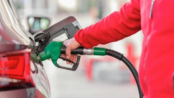 India Lifts Petrol and Diesel Sale Curbs for Commercial Buyers from July 2026