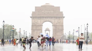 Dust Storm Sweeps Delhi-NCR, Orange Alert Issued