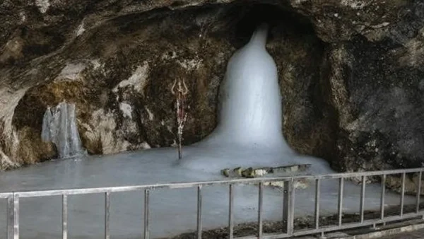 PM Modi Urges Responsible Conduct and Local Support During Amarnath Yatra 2023