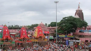 Puri king urges ISKCON to follow traditional Rath Yatra dates