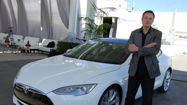 Tesla’s Record Deliveries Highlight Market Divide Amid Investor Skepticism