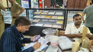 Rats and Fungus: Hardoi's Mircha Ram Sweets Closed