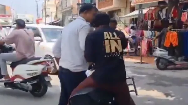 Bijnor Traffic Police Video Goes Viral: Alleged Misconduct With Biker Raises Questions Over Policing