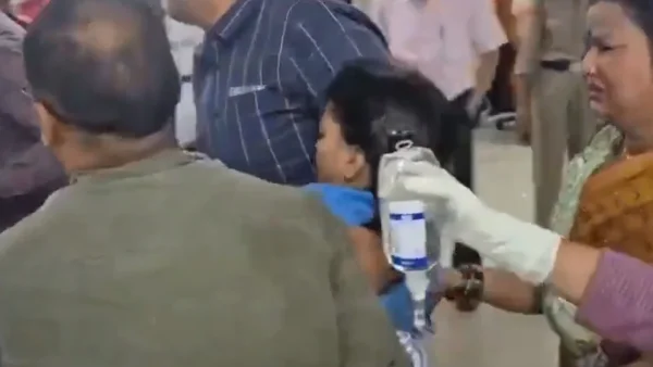 Tiranga Yatra Turns Into a Health Scare: 12 Schoolchildren Hospitalised After Long Walk and Wait for Minister