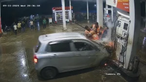 Car Hits Workers at Ghaziabad Petrol Pump