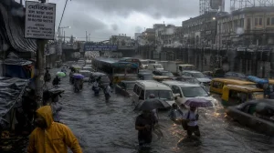 Kolkata Faces Heavy Rain and Traffic Chaos